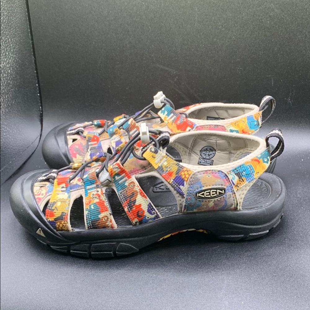 KEEN Newport H2 mens Sandals size 10